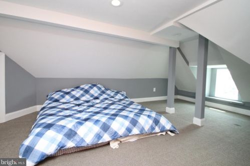 5121 Hazel Ave, Philadelphia PA 19143-1512 exterior