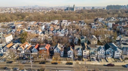 237 7th St, Newark NJ 07107-2728 exterior