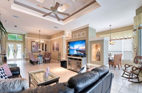 5957 Ashford Ln, Naples FL 34110-2396 exterior