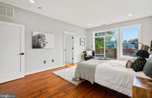 2216 30th St, Washington DC  20020-3369 exterior