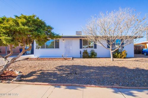 6768 Lurlene Dr, Tucson AZ  85730-1644 exterior