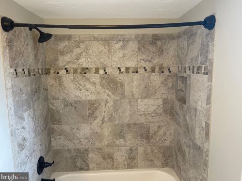 998 Plunkert Rd, Littlestown PA 17340-9643 exterior