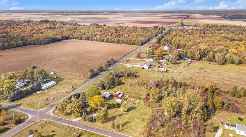 4013 Th, Grant MI 49327-9326 exterior