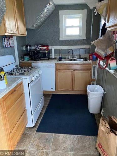 651 Cook Ave, Saint Paul MN 55106-3465 exterior