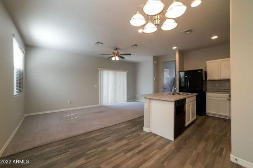 5441 Albeniz Pl, Phoenix AZ  85043-4730 exterior