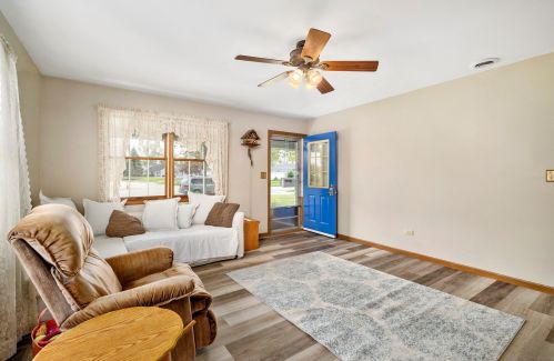 1109 Cypress Ln, Joliet IL 60435-3216 exterior