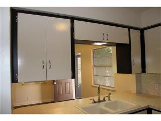 2109 Wordsworth Dr, Austin TX  78704-6723 exterior