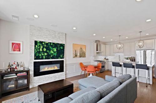 1601 Pearson St, Chicago, IL 60622-5125