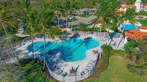 3167 Andorra Ct, Naples FL 34109-1388 exterior