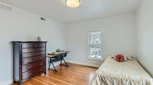 209 19 Ave, Broadview IL 60153-1727 exterior