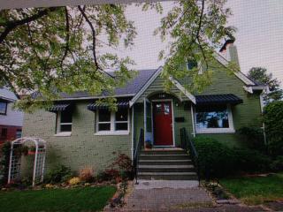 110 80th St, Seattle WA  98115-4034 exterior