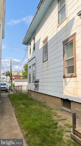 1414 Broad St, Trenton NJ 08610-6036 exterior