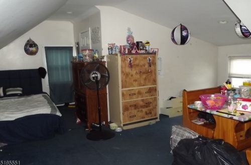 1605 Compton Pl, Industrial Hillside, NJ 07205-1415