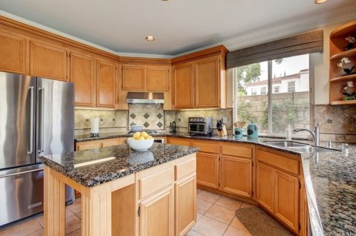 2495 Alexander Ct, Tustin, CA 92782-1440