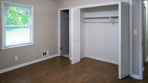 3949 Adamsville Dr, Atlanta GA  30331-3823 exterior