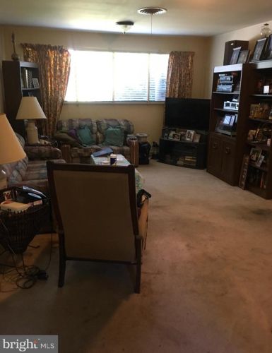 4510 Rynex Dr, Alexandria VA 22312-1515 exterior