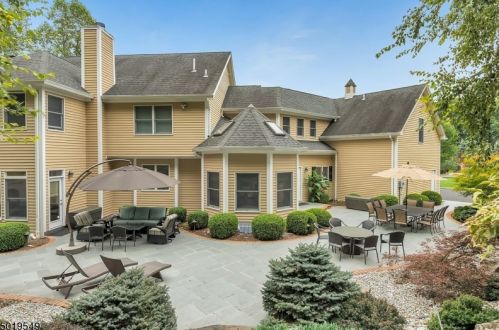 3 Park Rdg Ct, Chester NJ 07930-3016 exterior