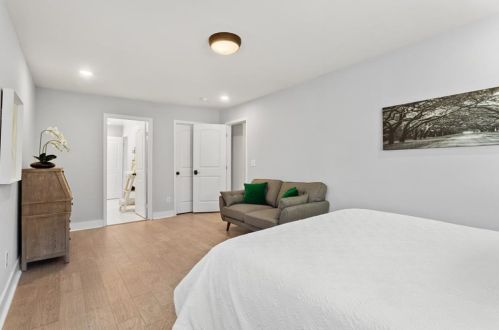 1061 Ashby Grv, Atlanta GA  30314-3146 exterior