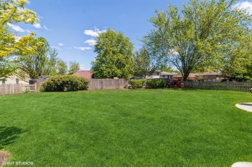 1113 Rosewood St, Joliet IL 60404-9414 exterior