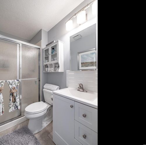 2922 Meramar Dr, Saint Louis MO 63129-5636 exterior