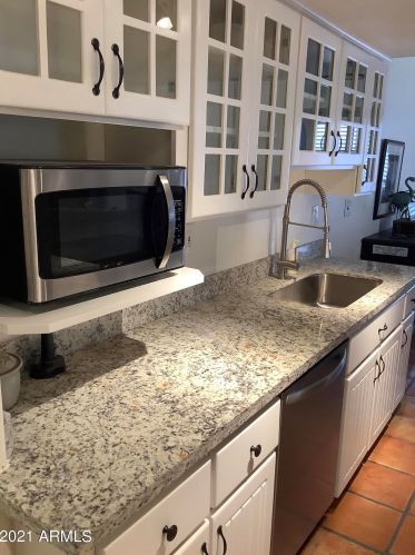 8638 51st St, Phoenix, AZ 85044-5715