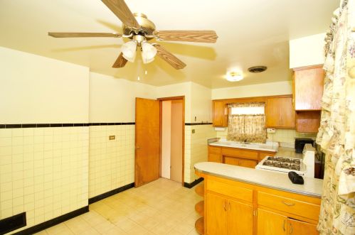 143 119th Pl, Chicago IL  60628-6220 exterior