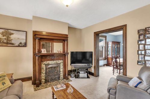 205 Littlewood St, Pittsburgh PA 15223-1131 exterior