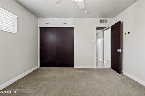 7035 15th St, Phoenix AZ  85020-5414 exterior