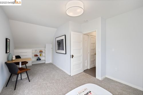 2643 Hillegass Ave, Berkeley CA 94704-3313 exterior