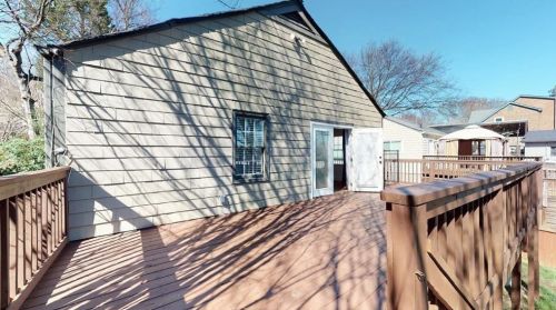 1060 Davis Cir, Atlanta GA 30318-7525 exterior