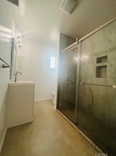 5804 Gary Pl, Bakersfield CA  93307-5444 exterior