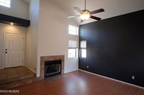 3073 Country Hill Dr, Tucson AZ  85742-4862 exterior