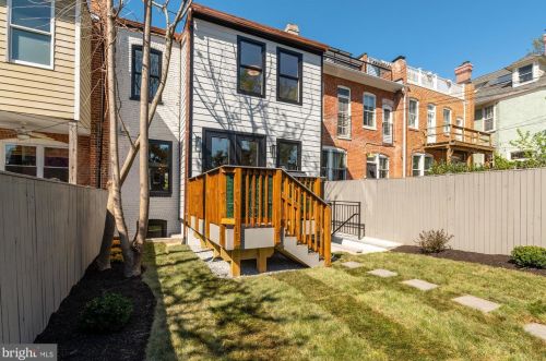 1868 Monroe St, Washington DC  20018-2736 exterior