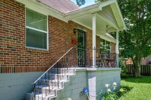 996 Glendale Dr, Atlanta, GA 30344-2819