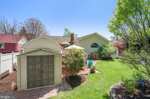 13000 Evanston St, Rockville MD  20853-3027 exterior