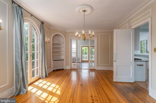 3524 Edmunds St, Washington DC 20007-1463 exterior