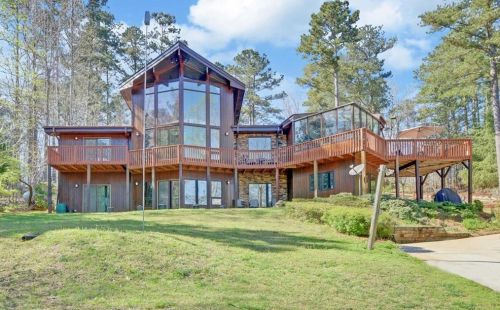 4963 Ponderosa Dr, Gainesville, GA 30504-5211