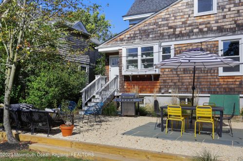 198 Monmouth Ave, Atlantic Highlands NJ  07716-2220 exterior