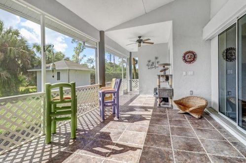 1520 16 Ave, Naples FL 34117-5211 exterior