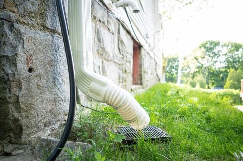 30 Uxbridge St, Worcester MA 01605-2512 exterior