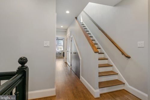 618 3 St, Washington DC 20002-4942 exterior