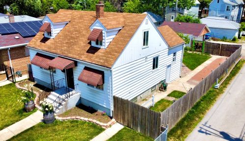 12631 Wood St, Chicago, IL 60827-5915