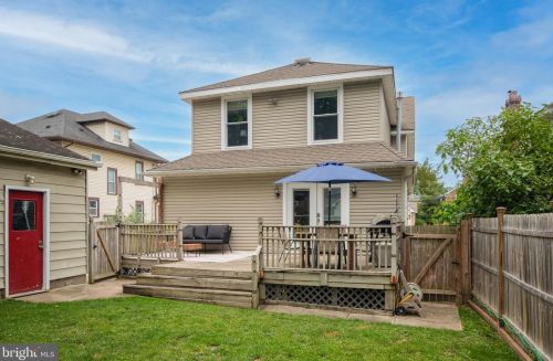 18 Pine St, Camden NJ  08106-1138 exterior