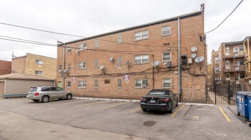 1711 Estes Ave, Chicago IL  60626-2430 exterior