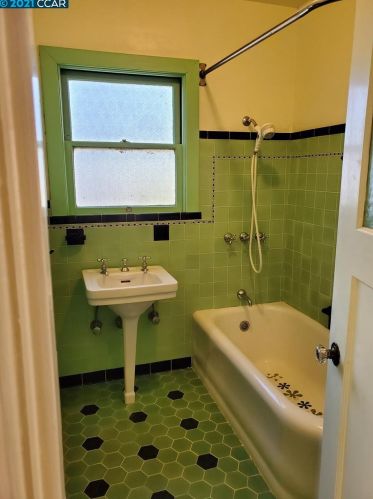 612 Curtis, Berkeley CA 94706-1421 exterior