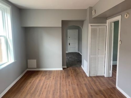 8444 Buffalo Ave, Chicago IL  60617-2609 exterior