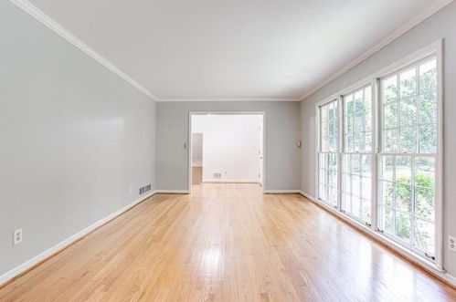 2620 Clairmont Rd, Atlanta GA  30329-2711 exterior