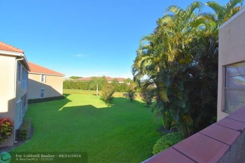 6630 Villa Sonrisa Dr, Boca Raton FL 33433-4064 exterior