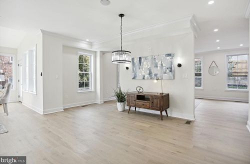 401 Boyd Ave, Silver Spring MD 20912-5404 exterior