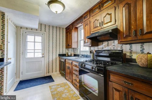 7401 16 Ave, Silver Spring MD 20912-7041 exterior